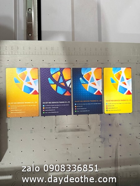 In thẻ nhựa nfc 2 mặt công nghệ in uv 3 IMG 0378